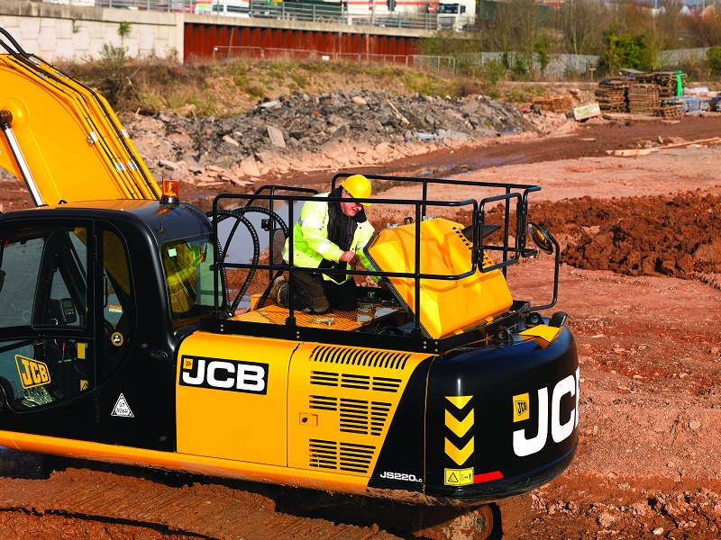 JCB JS 200LC 20 Tonne Excavator For Sale