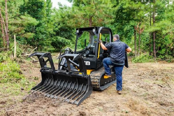 210T Compact Track Loader